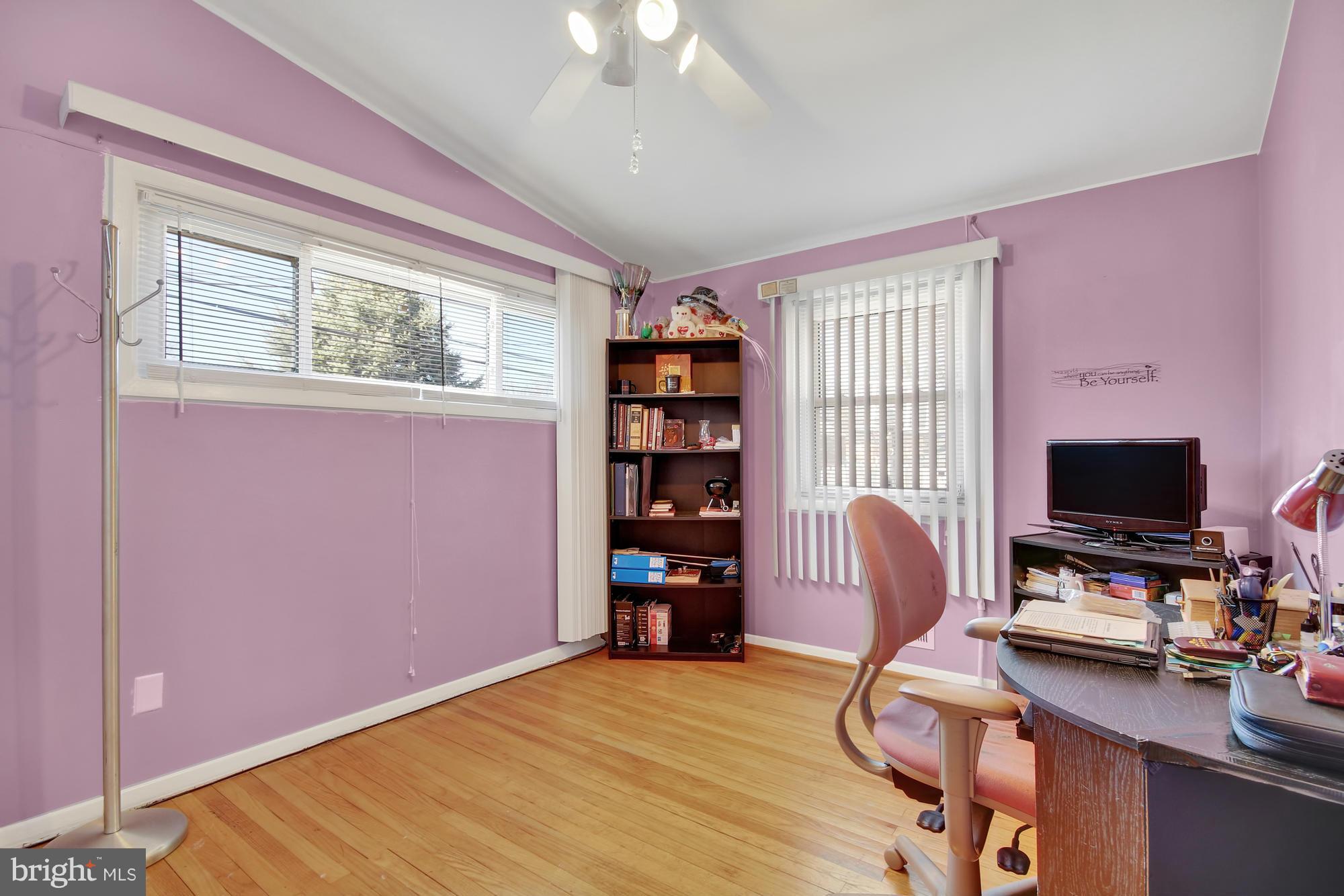 6243 Robin Hill Road Baltimore, MD 21207 - Photo 14 of 30 Bedroom