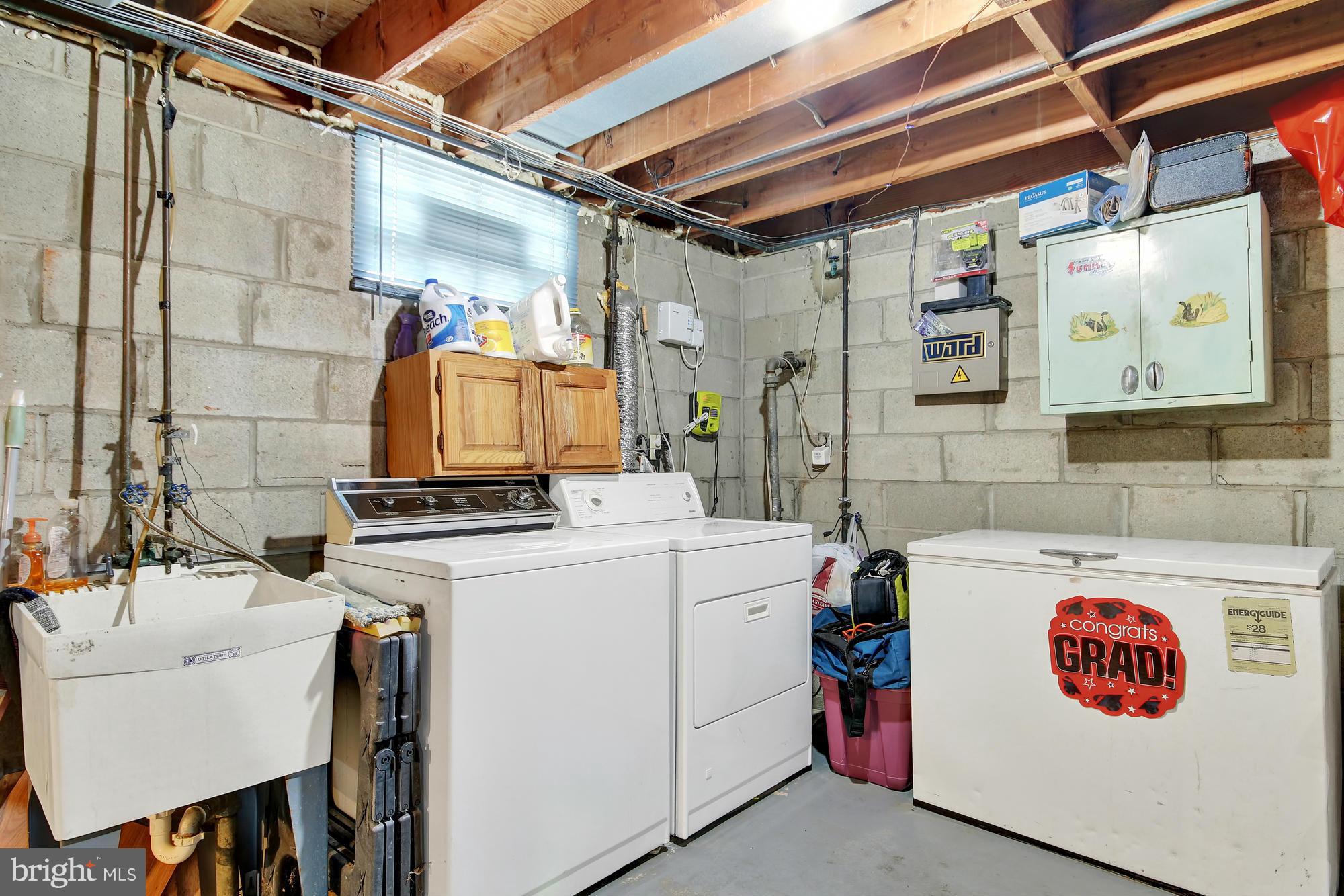 6243 Robin Hill Road Baltimore, MD 21207 - Photo 22 of 30 Laundry