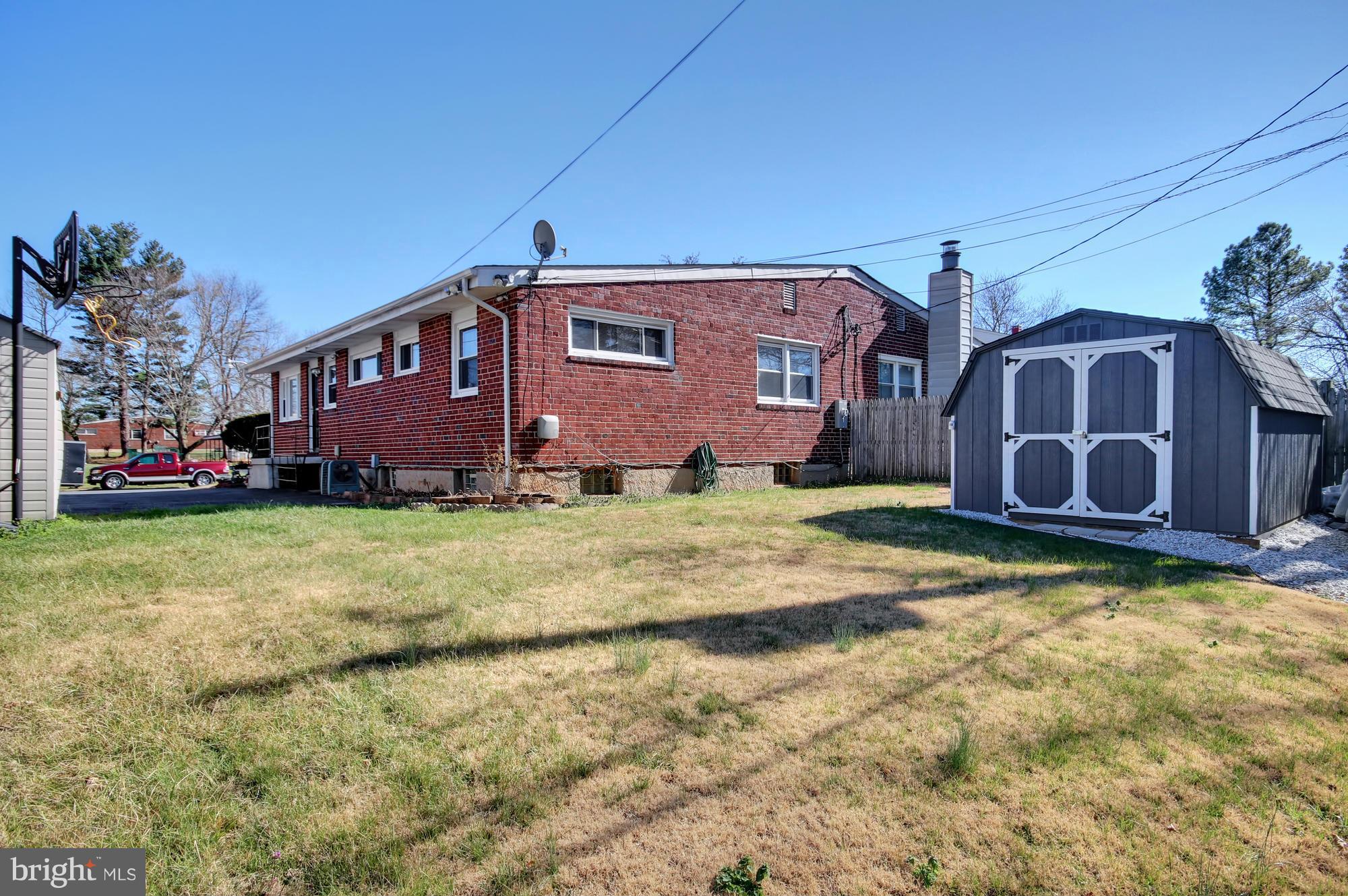 6243 Robin Hill Road Baltimore, MD 21207 - Photo 29 of 30 Exterior (Rear)