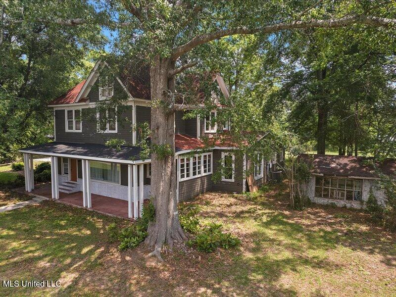 221 Magnolia Drive Raleigh, MS 39153 - Photo 1 of 38 IMG_4147