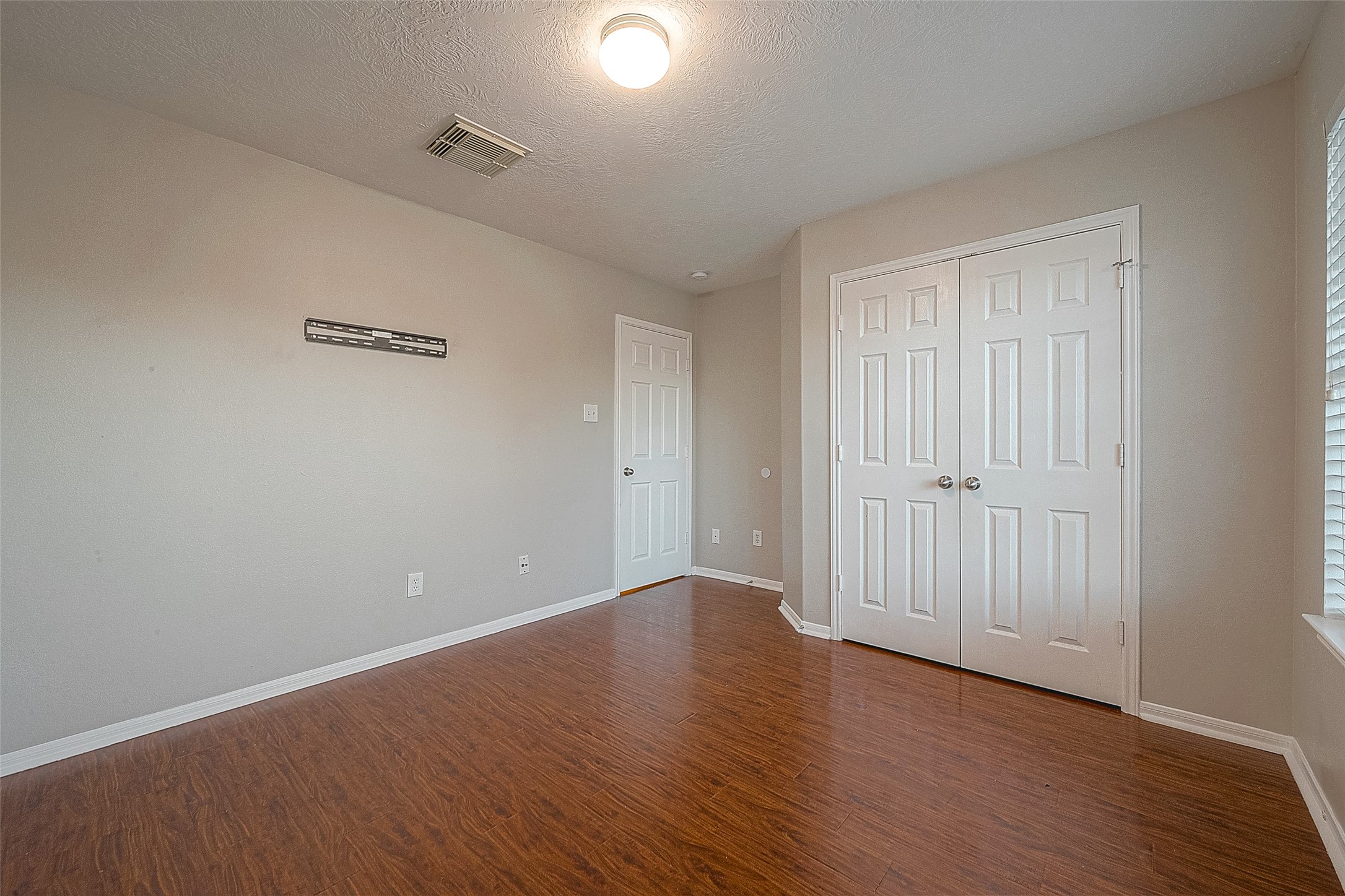 3214 Northgate Court Manvel, TX 77578 - Photo 11 of 16 Guest Bedroom #1