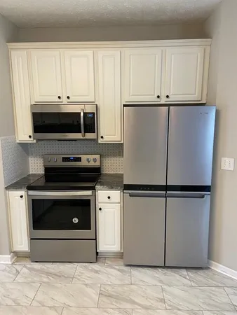 $2,595 | 2279 Oak Glenn Circle, Duluth, GA 30096