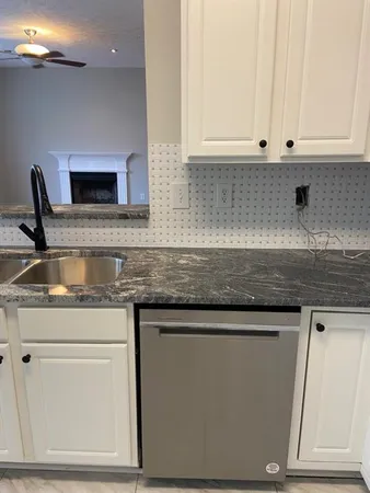 $2,595 | 2279 Oak Glenn Circle, Duluth, GA 30096