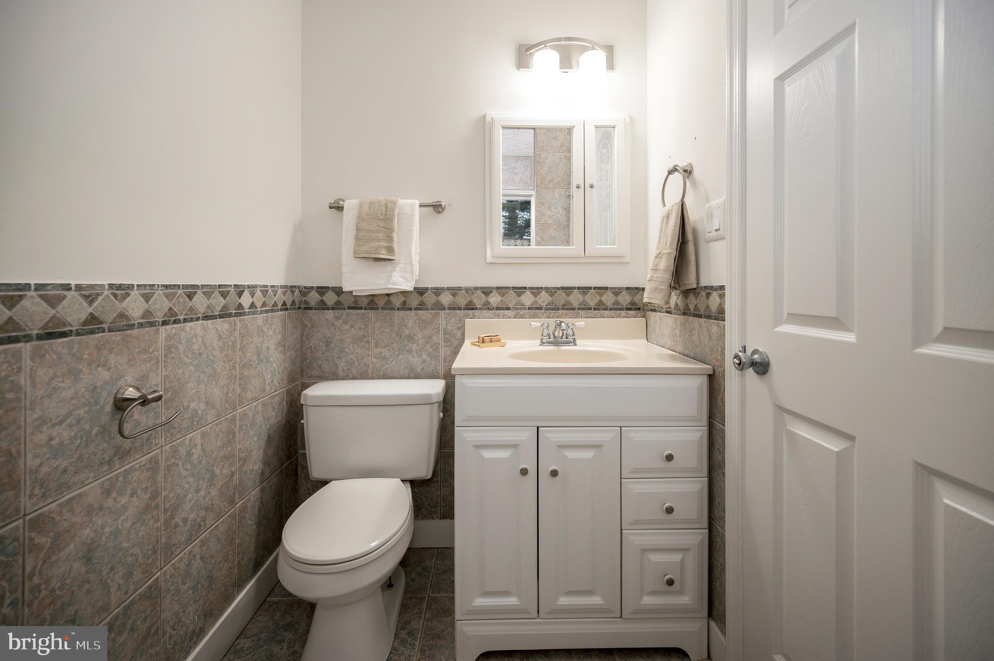 7539 Axton Street Springfield, VA 22151 - Photo 5 of 46
