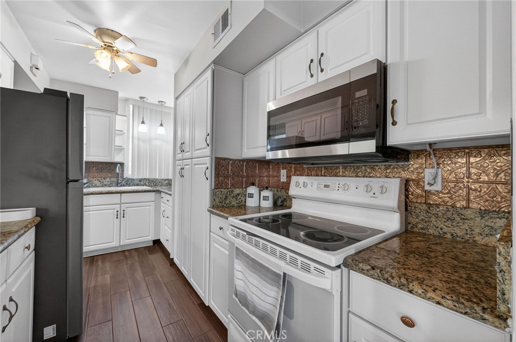 6979 Palm Court, Unit 146N Riverside, CA 92506 - Photo 15 of 43