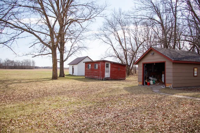 $395,000 | 61684 260th Street, Hewitt, MN 56453