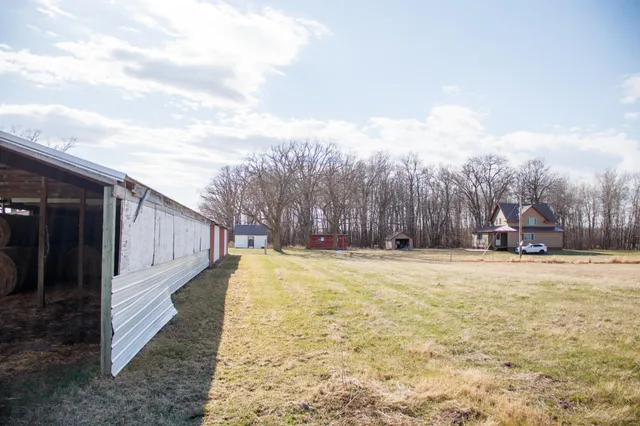 $395,000 | 61684 260th Street, Hewitt, MN 56453