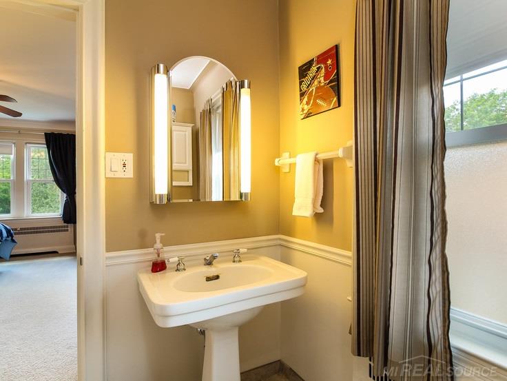 1216 Devonshire Road Grosse Pointe Park, MI 48230 - Photo 34 of 61