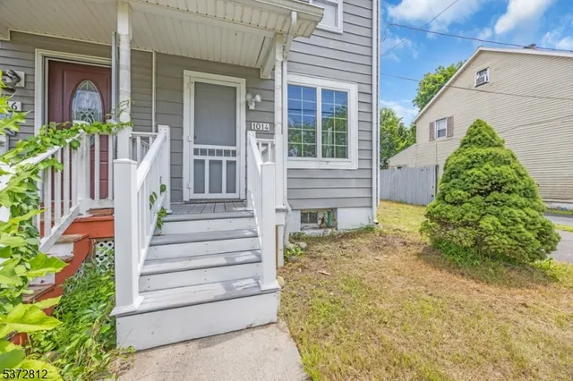 $2,000 | 1014 Railroad Avenue, Phillipsburg, NJ 08865