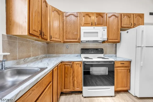 $2,000 | 1014 Railroad Avenue, Phillipsburg, NJ 08865