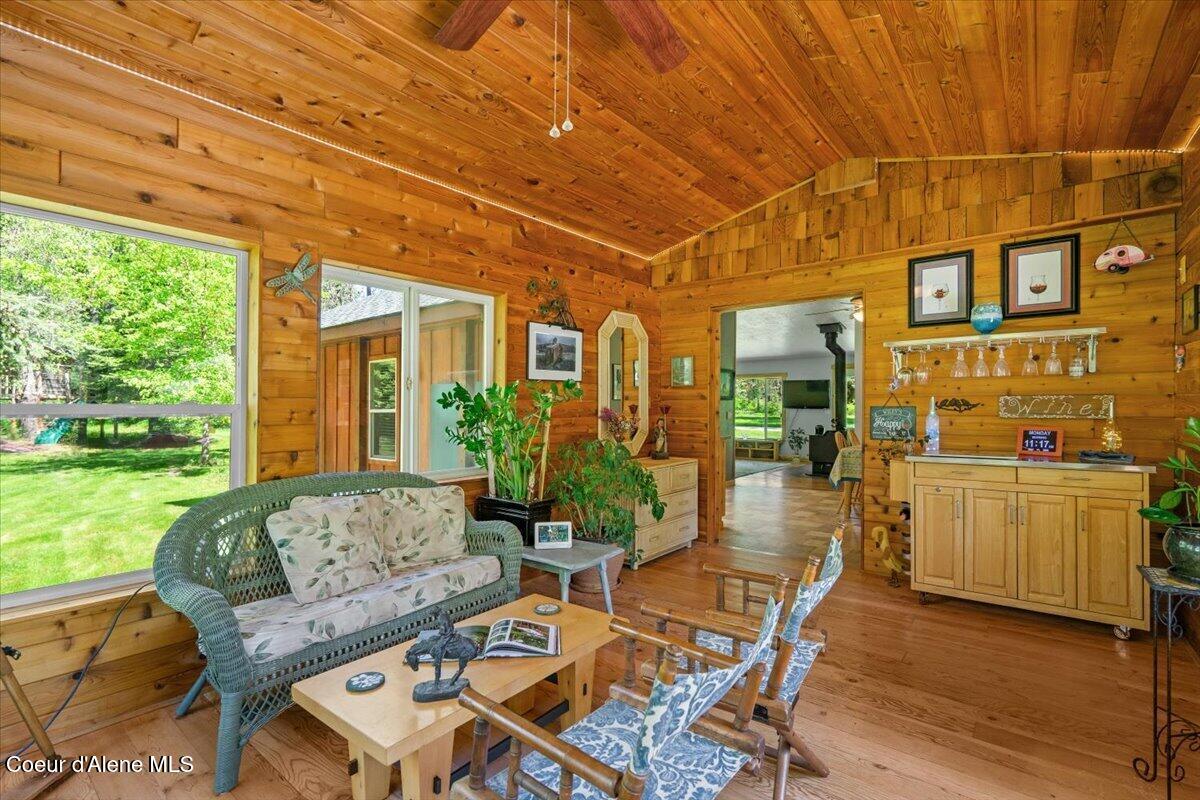 594 Hidden Valley Road Sandpoint, ID 83864 - Photo 13 of 44 027-Family Room