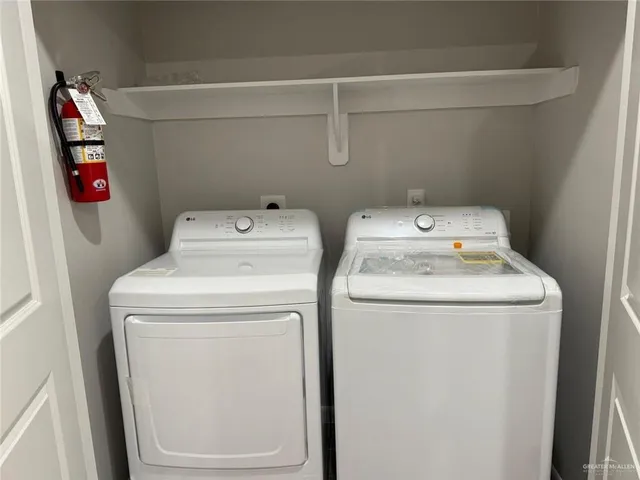 $1,250 | 816 Dove Avenue, Unit 2, Edinburg, TX 78542