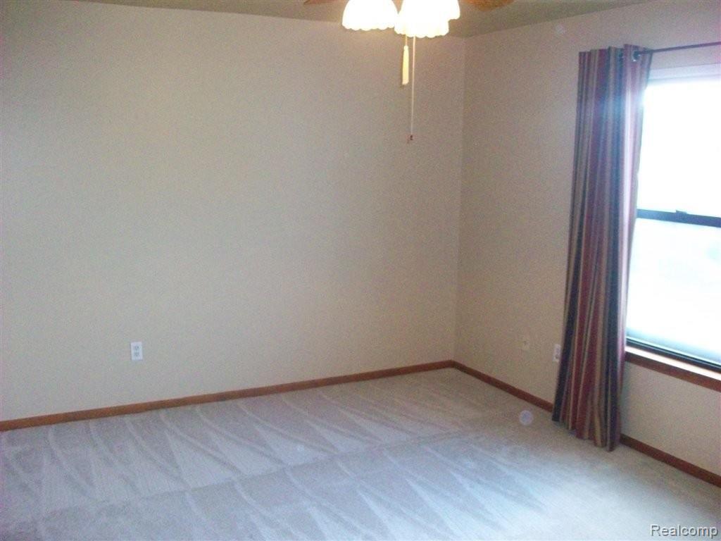 16280 Rudgate Street Southgate, MI 48195 - Photo 12 of 23 Master Bedroom view 3.jpg