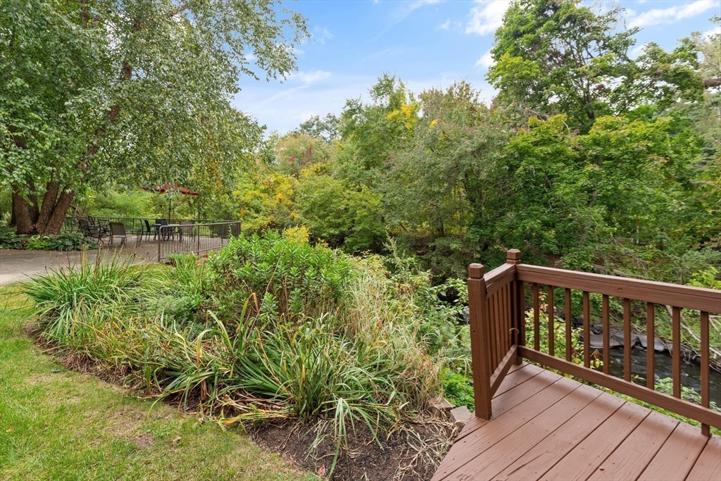 12 Brookside Road, Unit 5 Westford, MA 01886 - Photo 16 of 22