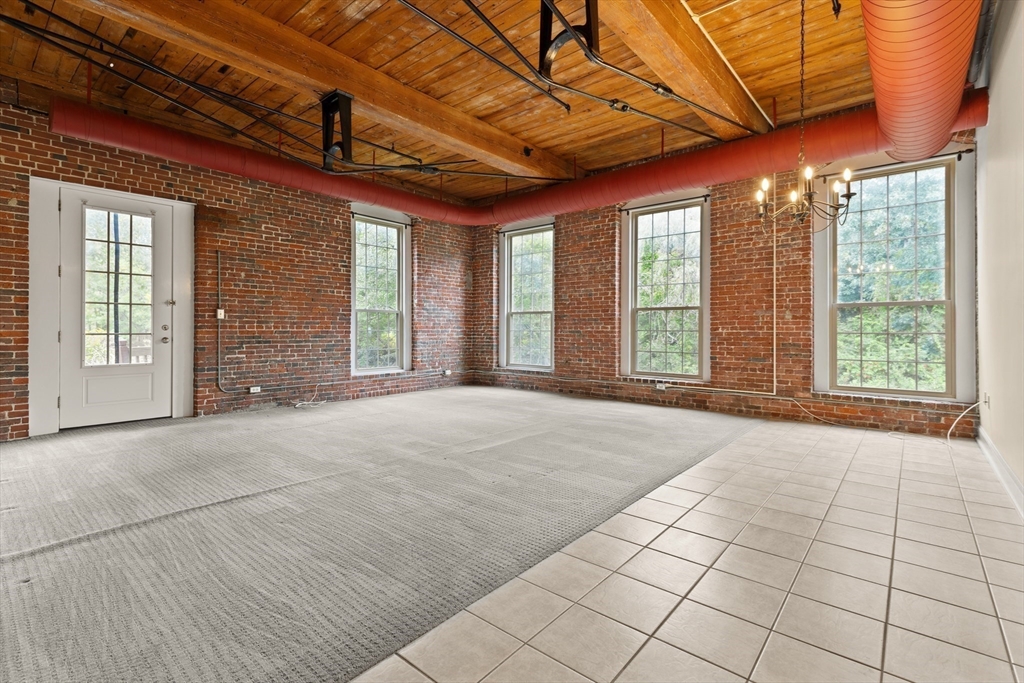 12 Brookside Road, Unit 5 Westford, MA 01886 - Photo 5 of 22