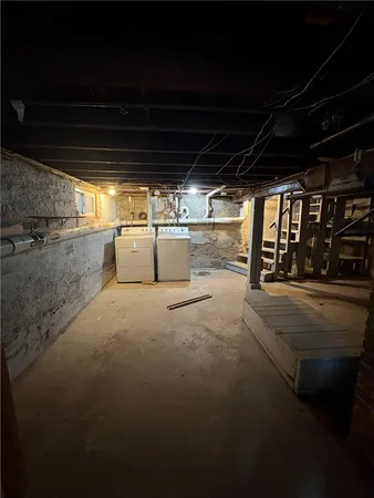 $2,600 | 39 Mawney Avenue, Warwick, RI 02889