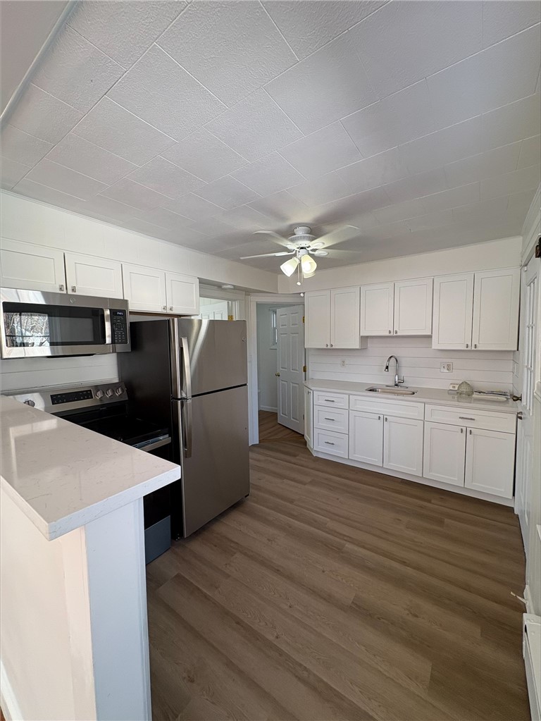 39 Mawney Avenue Warwick, RI 02889 - Photo 5 of 13
