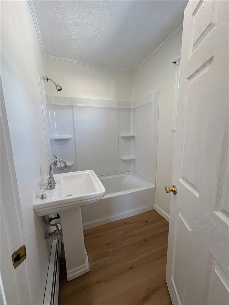 39 Mawney Avenue Warwick, RI 02889 - Photo 7 of 13