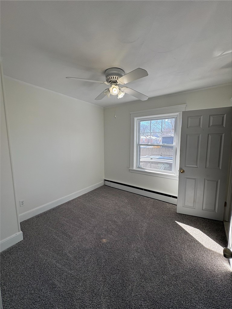 39 Mawney Avenue Warwick, RI 02889 - Photo 9 of 13