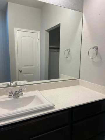 $2,200 | 665 Donegal Lane, Georgetown, TX 78626