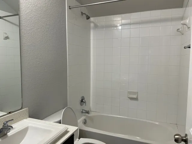 $2,200 | 665 Donegal Lane, Georgetown, TX 78626