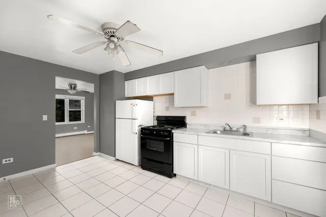 $134,900 | 3517 South Harlem Avenue, Unit C2, Berwyn, IL 60402