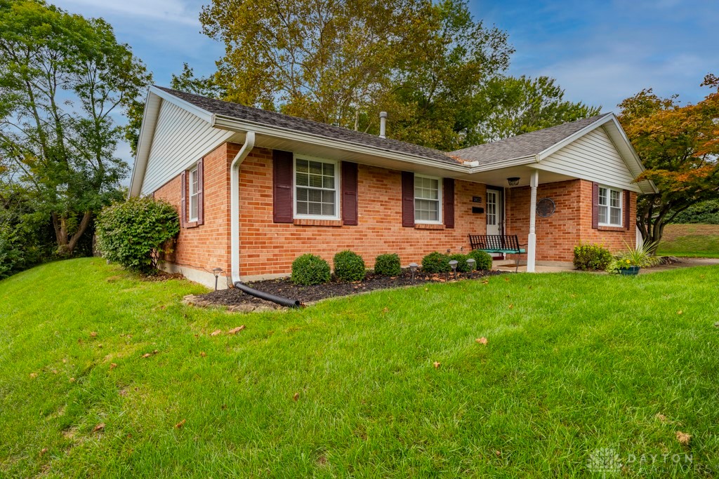 2422 Hemphill Road Kettering, OH 45440 - Photo 35 of 46