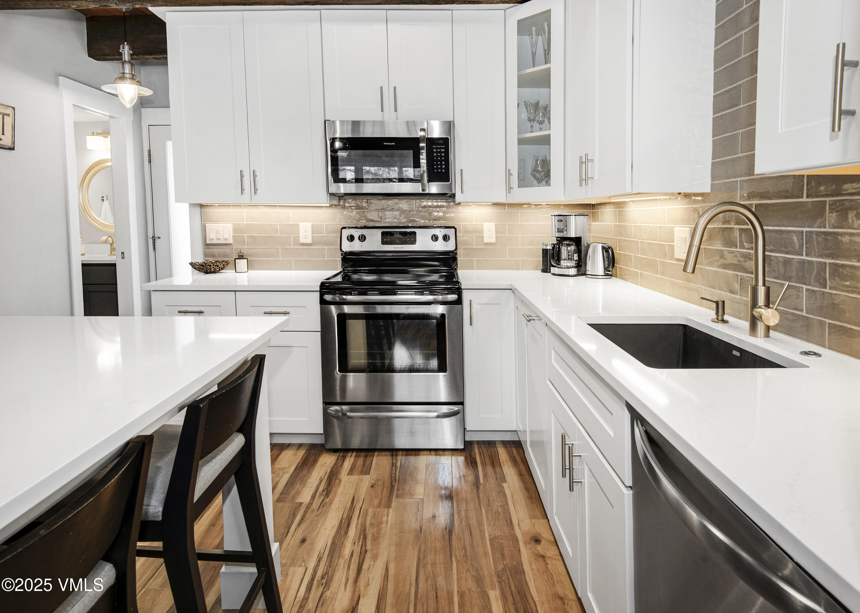 980 Vail View Drive, Unit D220 Vail, CO 81657 - Photo 6 of 34 Brooktreee-D220-MLS_06