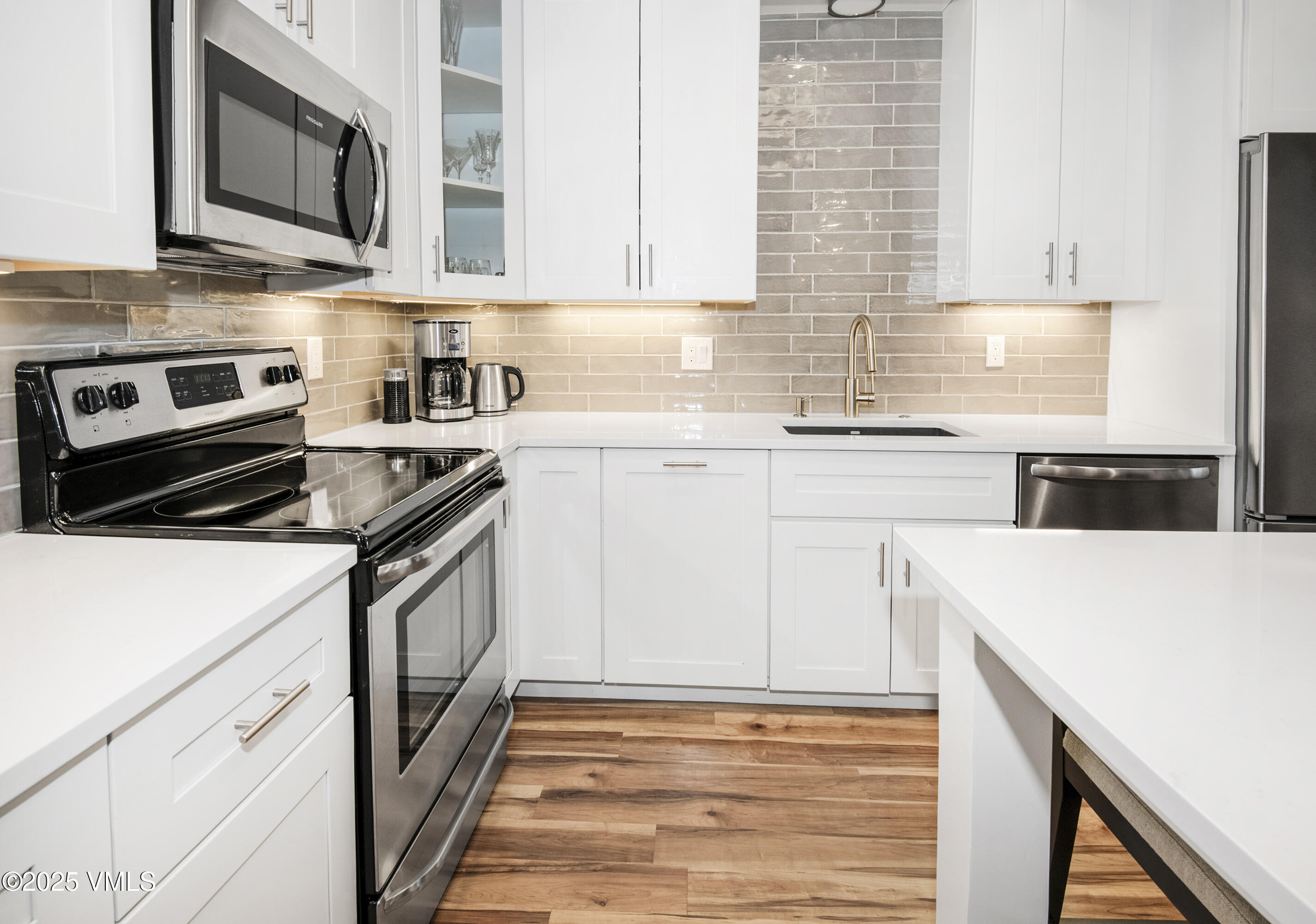 980 Vail View Drive, Unit D220 Vail, CO 81657 - Photo 7 of 34 Brooktreee-D220-MLS_07