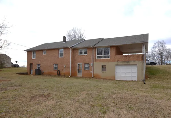 $158,000 | 3316 Bassett Heights Road, Bassett, VA 24055