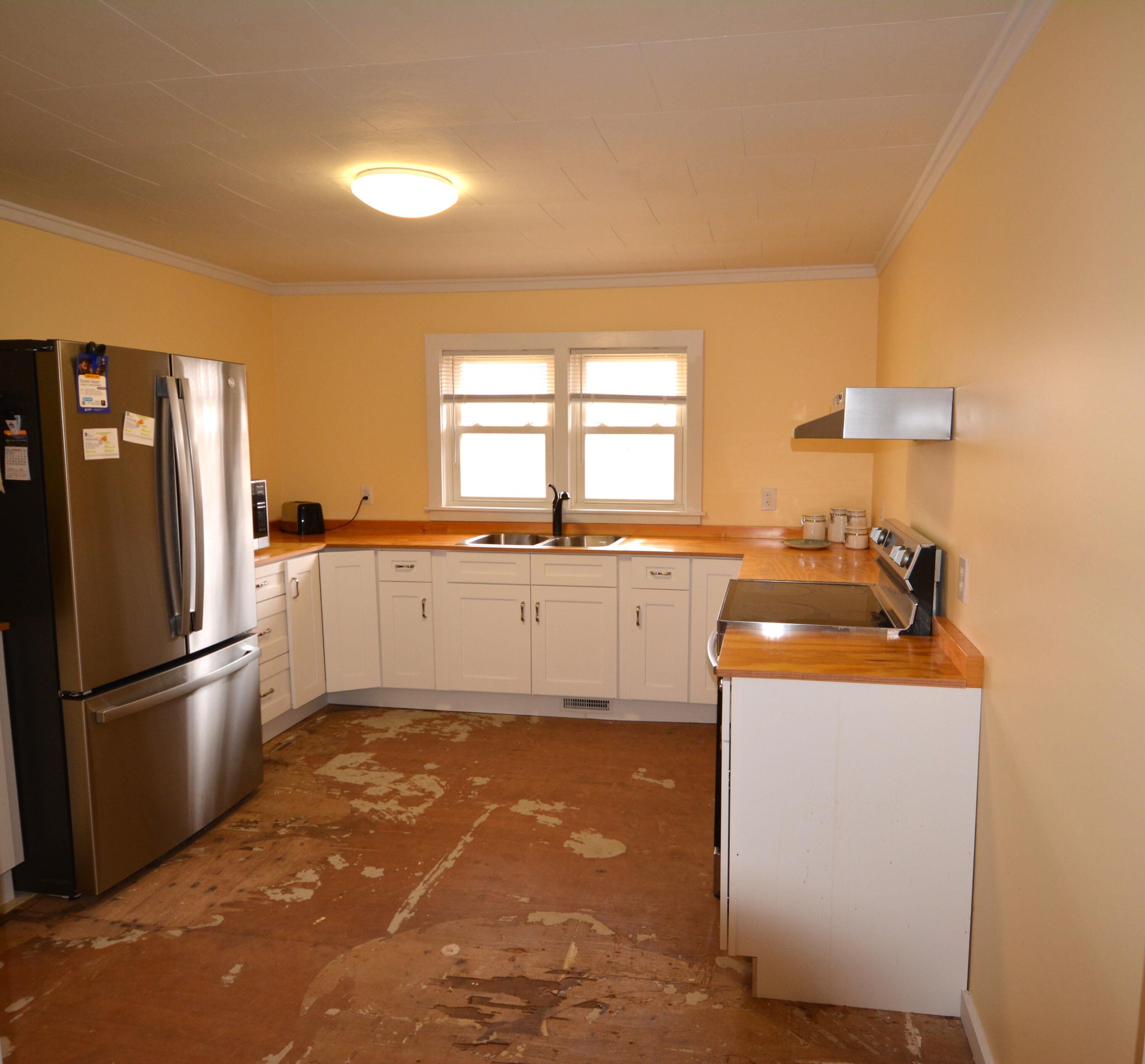 3316 Bassett Heights Road Bassett, VA 24055 - Photo 8 of 51 DSC_0009