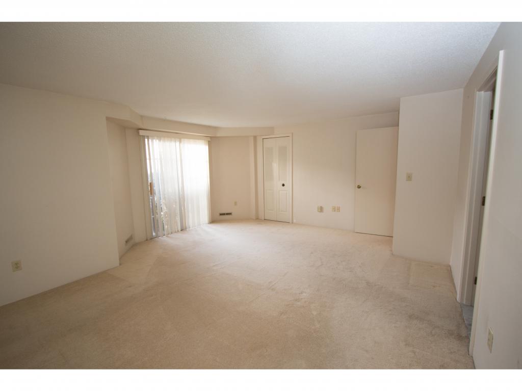 210 Cannongate III Road, Unit 210 Nashua, NH 03063 - Photo 12 of 14 Gallery Image 12