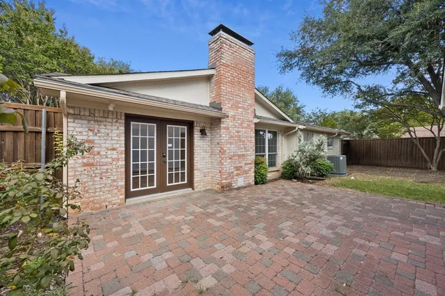 $2,900 | 2015 Sandy Trail, Richardson, TX 75080