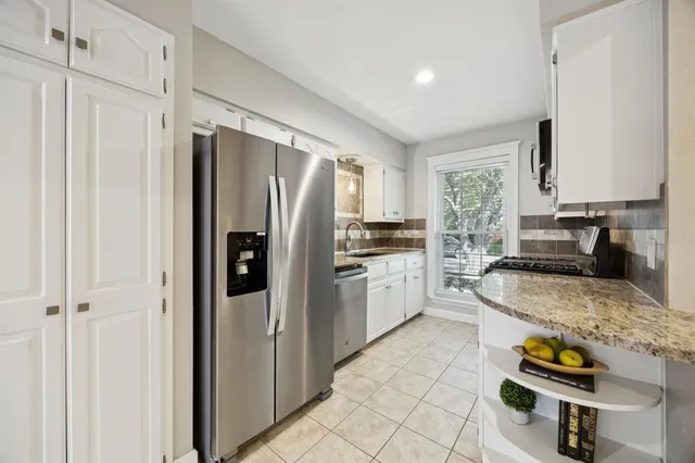 $2,900 | 2015 Sandy Trail, Richardson, TX 75080