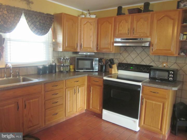 257 F Street Carneys Point, NJ 08069 - Photo 12 of 15 Gallery Image 12