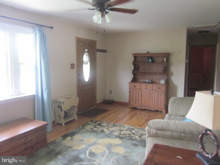 257 F Street Carneys Point, NJ 08069 - Photo 14 of 15 Gallery Image 14