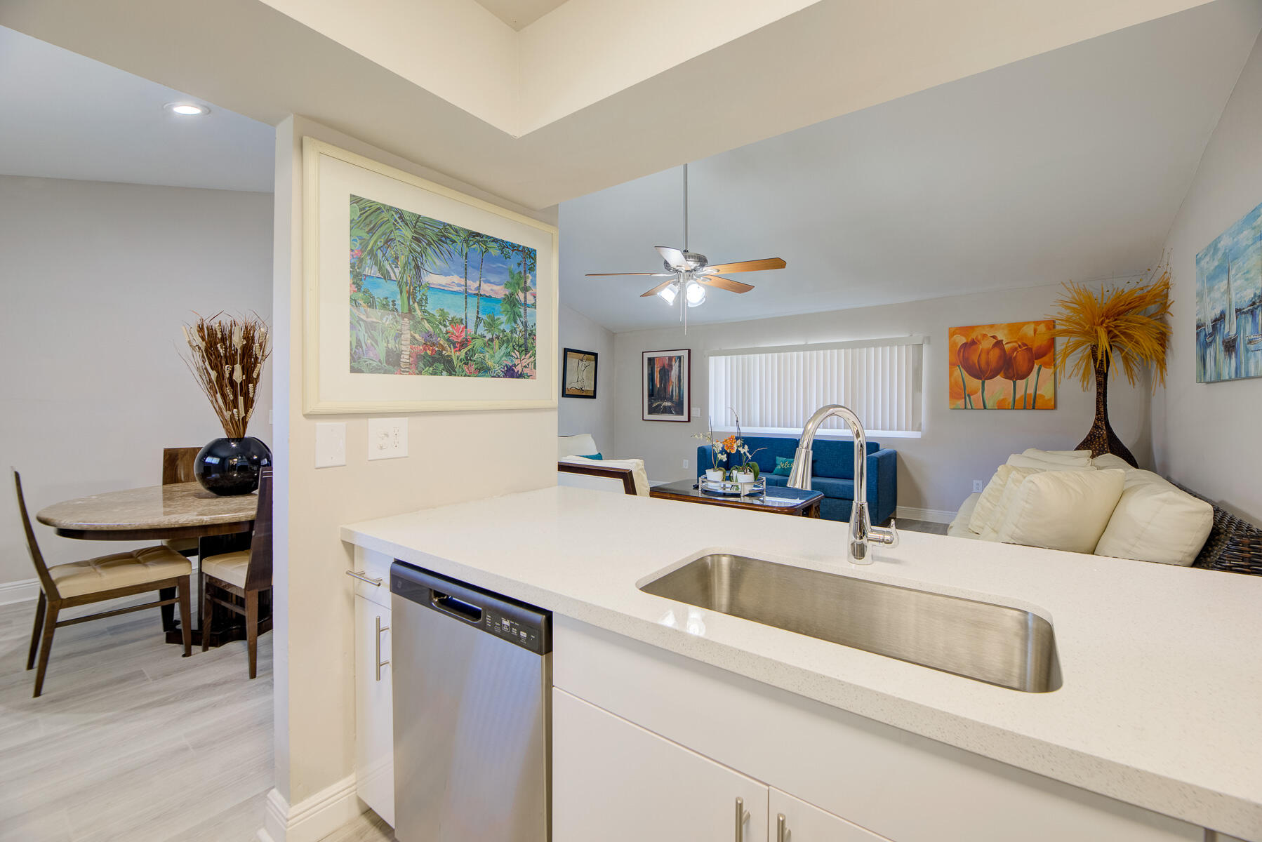 902 Palm Avenue, Unit 3 Boca Raton, FL 33432 - Photo 13 of 30 Photo-20