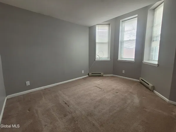 $1,400 | 68 Morris Street, Unit 6, Albany, NY 12208