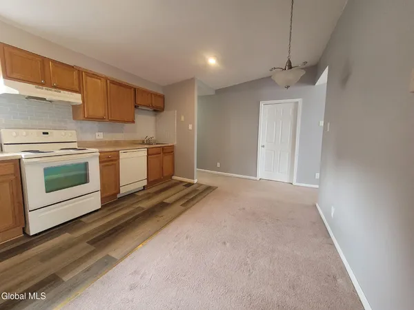 $1,400 | 68 Morris Street, Unit 6, Albany, NY 12208