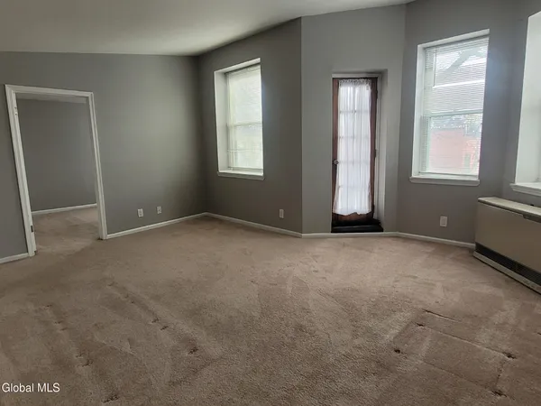 $1,400 | 68 Morris Street, Unit 6, Albany, NY 12208