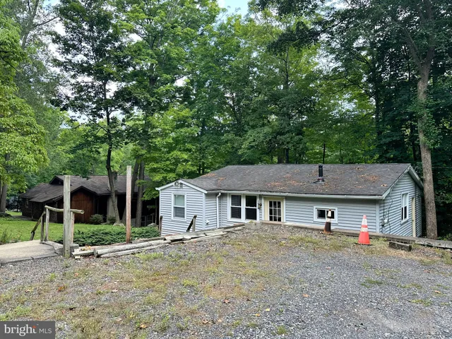 $389,000 | 2848 Swamp Creek Road, Green Lane, PA 18054