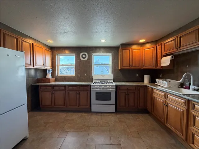 $1,400 | 91 Grand Avenue, Unit 2, Johnson City, NY 13790