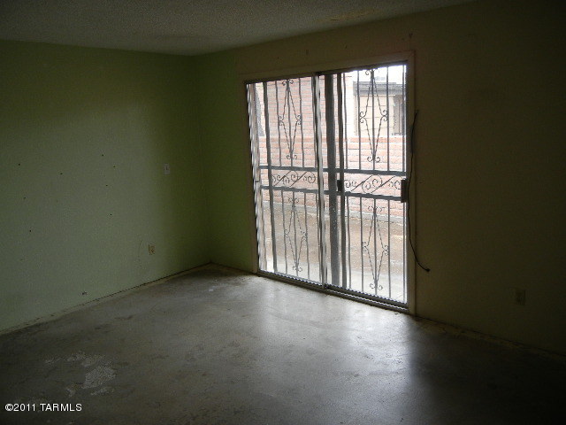 4305 East Presidio Road Tucson, AZ 85712 - Photo 10 of 22