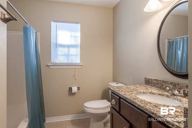 340 Ridgewood Drive Daphne, AL 36526 - Photo 24 of 35 Bathroom