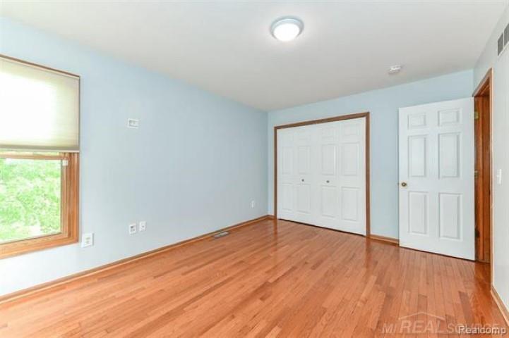 46564 Mornington Road Canton, MI 48188 - Photo 29 of 35