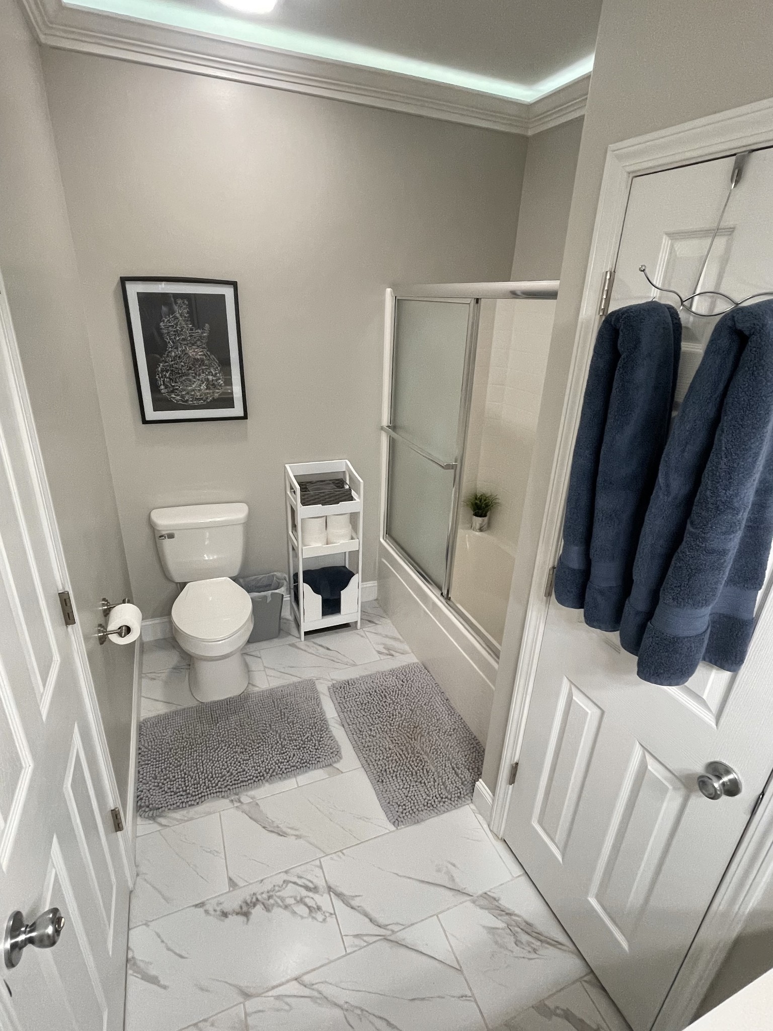 7285 North Milton Road Milton, TN 37118 - Photo 32 of 58 Hall bath