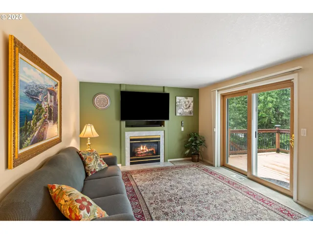 $550,000 | 3010 Southwest Phyllis Drive, Gresham, OR 97080