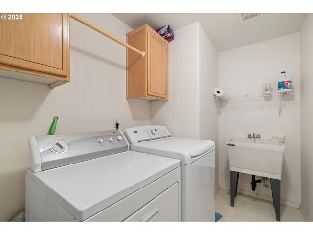 $550,000 | 3010 Southwest Phyllis Drive, Gresham, OR 97080