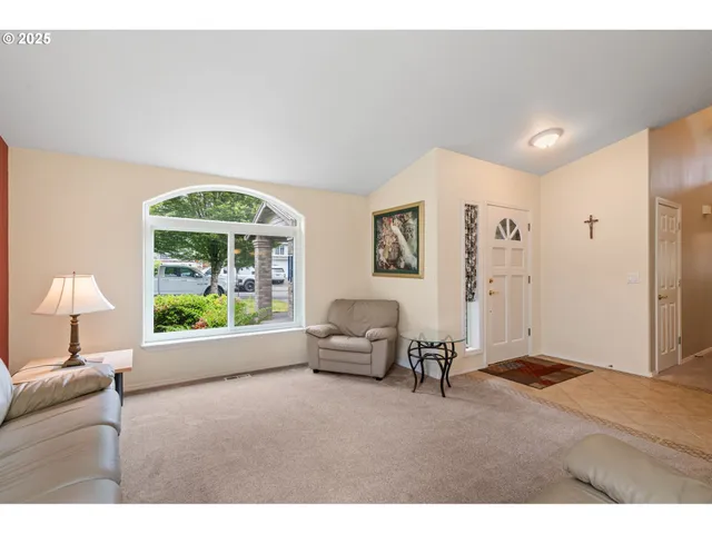 $550,000 | 3010 Southwest Phyllis Drive, Gresham, OR 97080