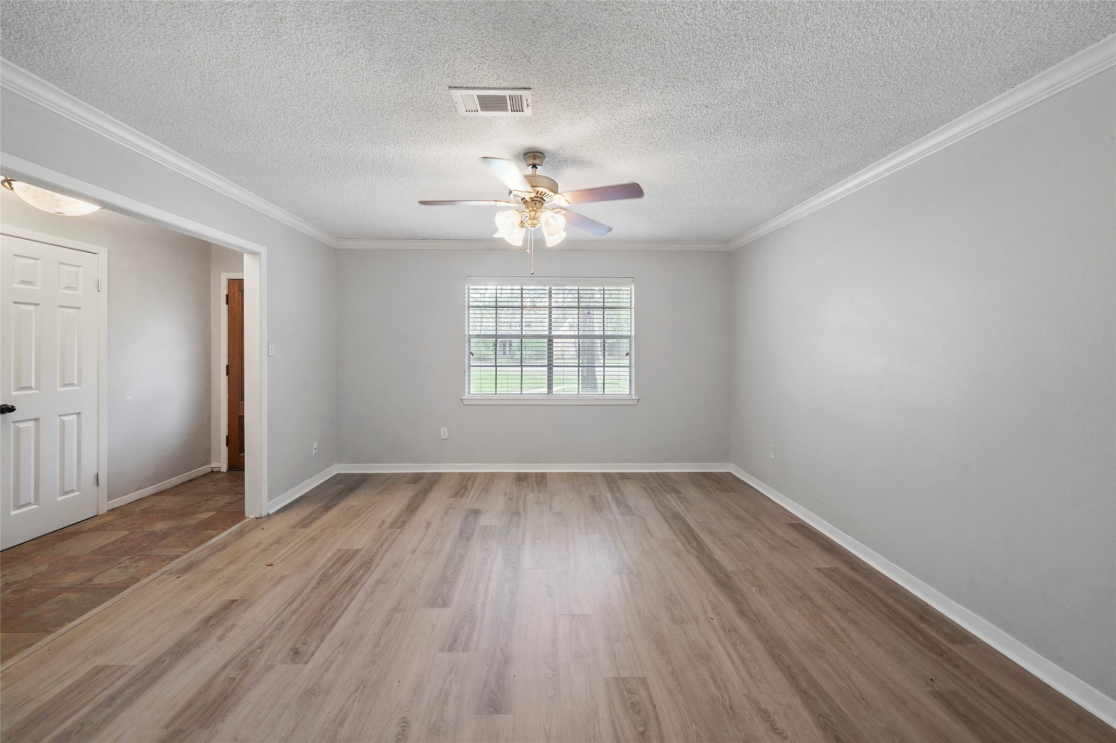 592 Florida Park Conroe, TX 77302 - Photo 4 of 9 Formal dining room, home office or study option as well.